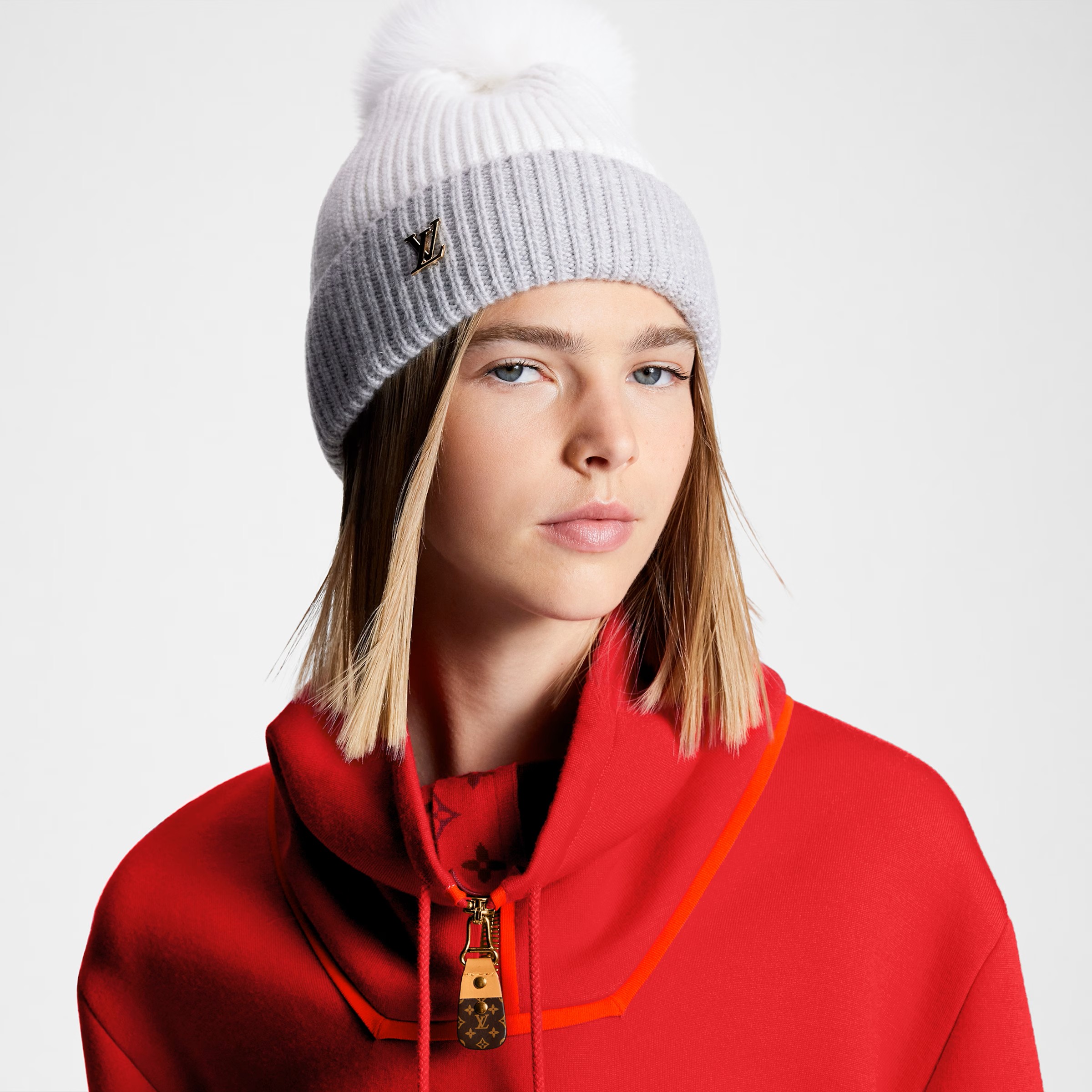 Copie de louis-vuitton-bonnet-lv-cold-spark-s00-chapeaux-et-gants--M79255_PM1_Worn view